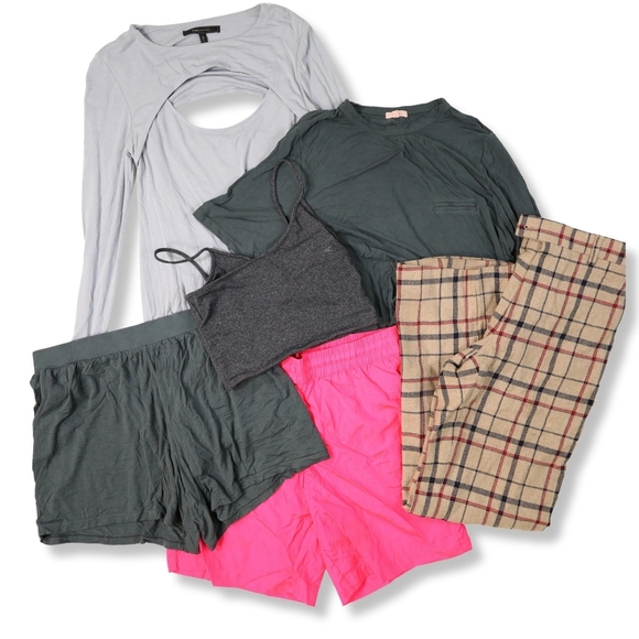 Trendy Apparel Bundle - RESELLER BUNDLE - Picture 1 of 3